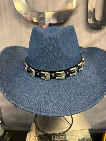 DENIIM BUCKLE HAT