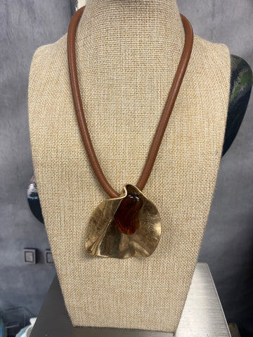 Gold Round Necklace